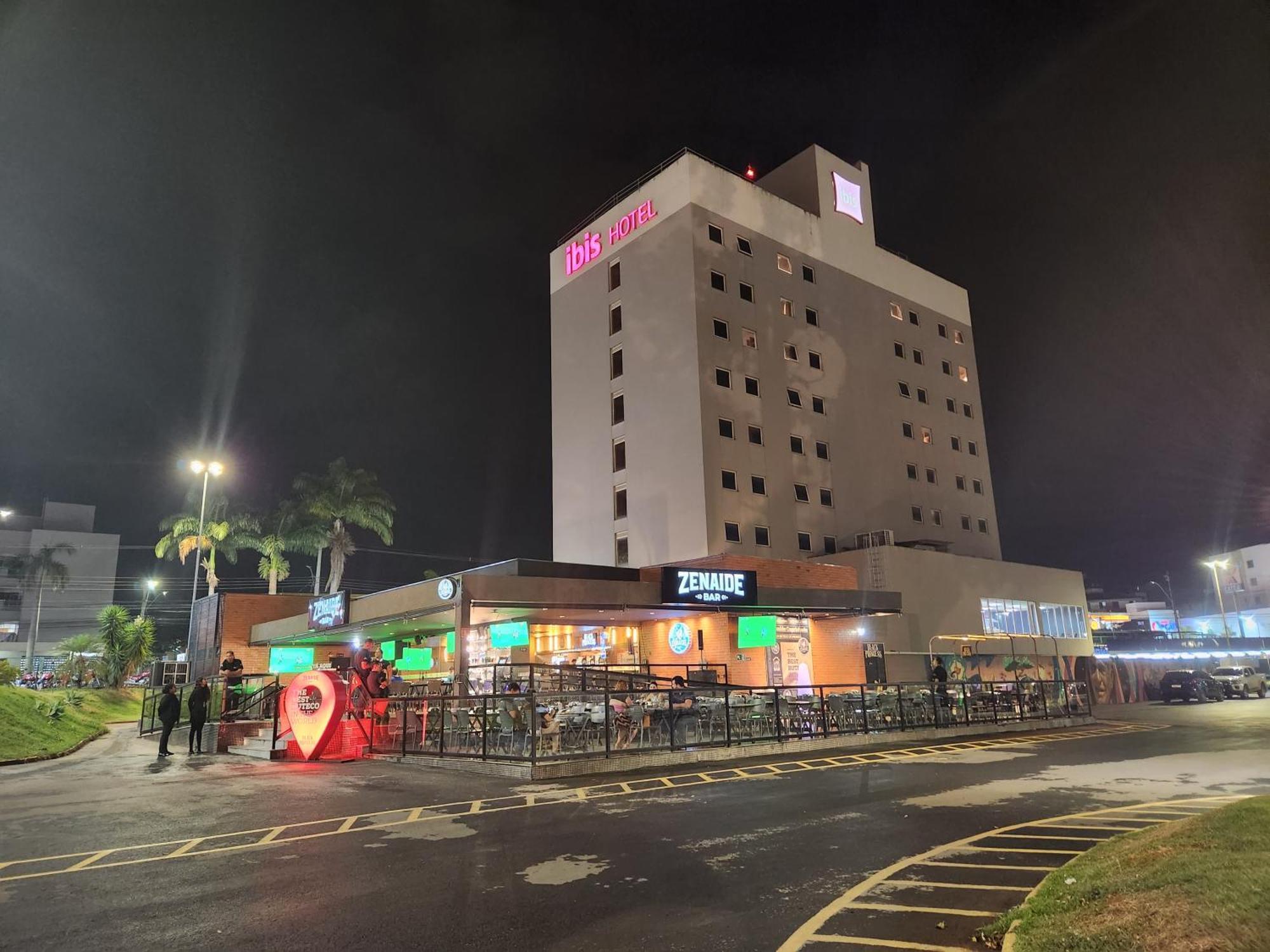 فندق Ibis Montes Claros Shopping المظهر الخارجي الصورة