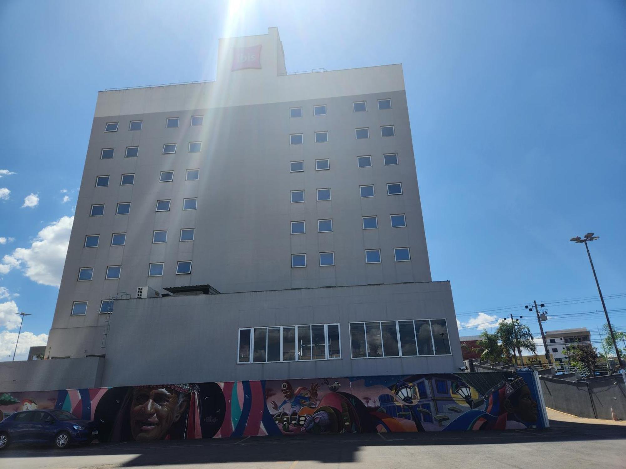 فندق Ibis Montes Claros Shopping المظهر الخارجي الصورة