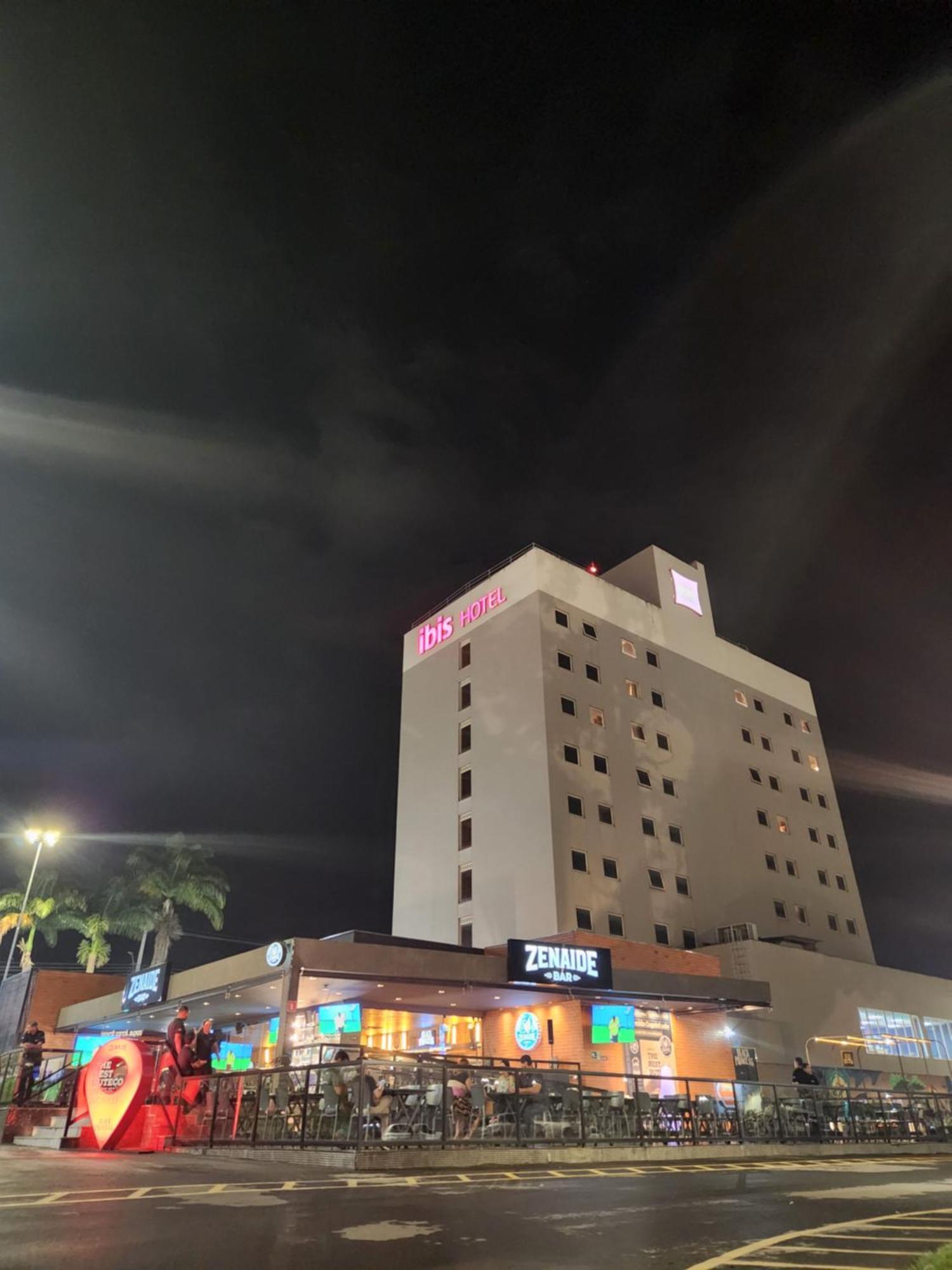 فندق Ibis Montes Claros Shopping المظهر الخارجي الصورة