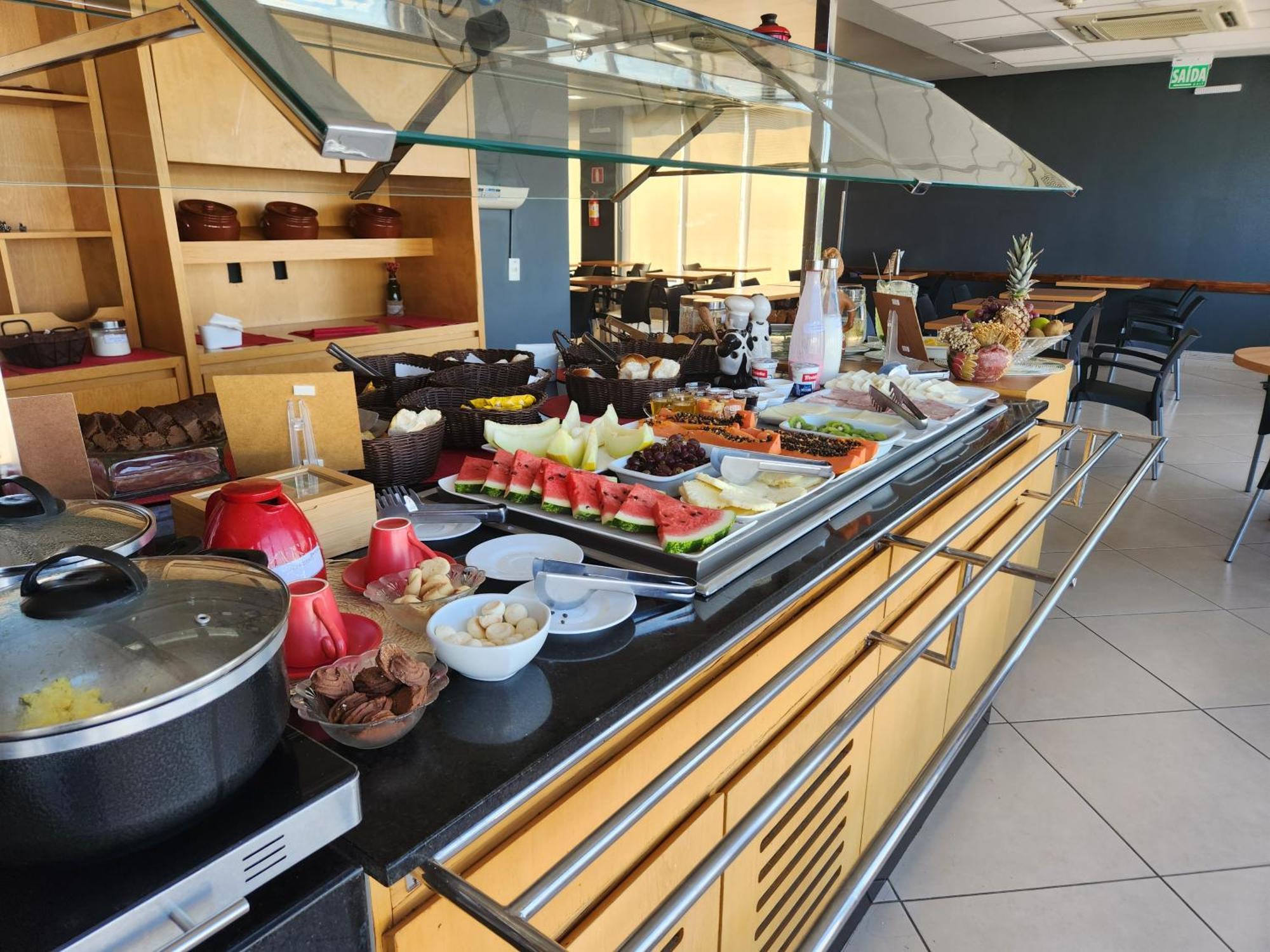 فندق Ibis Montes Claros Shopping المظهر الخارجي الصورة